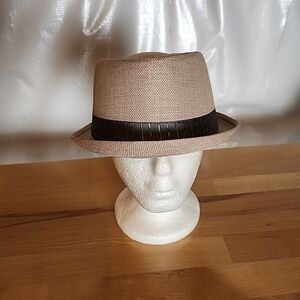 D&Y Fedora Hat Men's O/S Tan Satin Gray Band Classic Grandpa Chic Preppy NWT